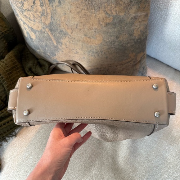 Coach Edie Shoulder Bag 31 with Tea Rose Tooling - Picture 13 of 16